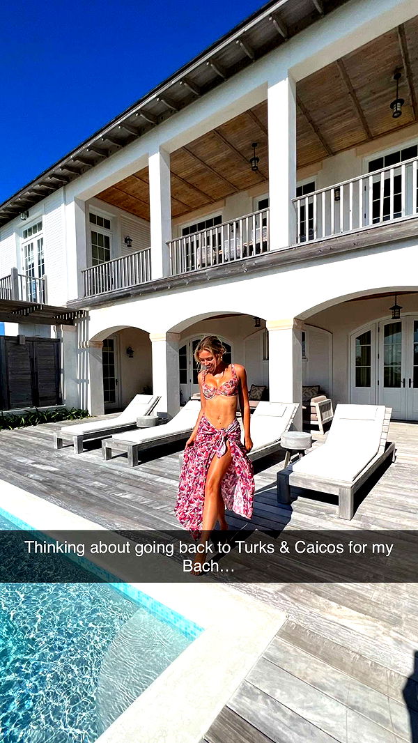 alisonbowles image ~ Altpins