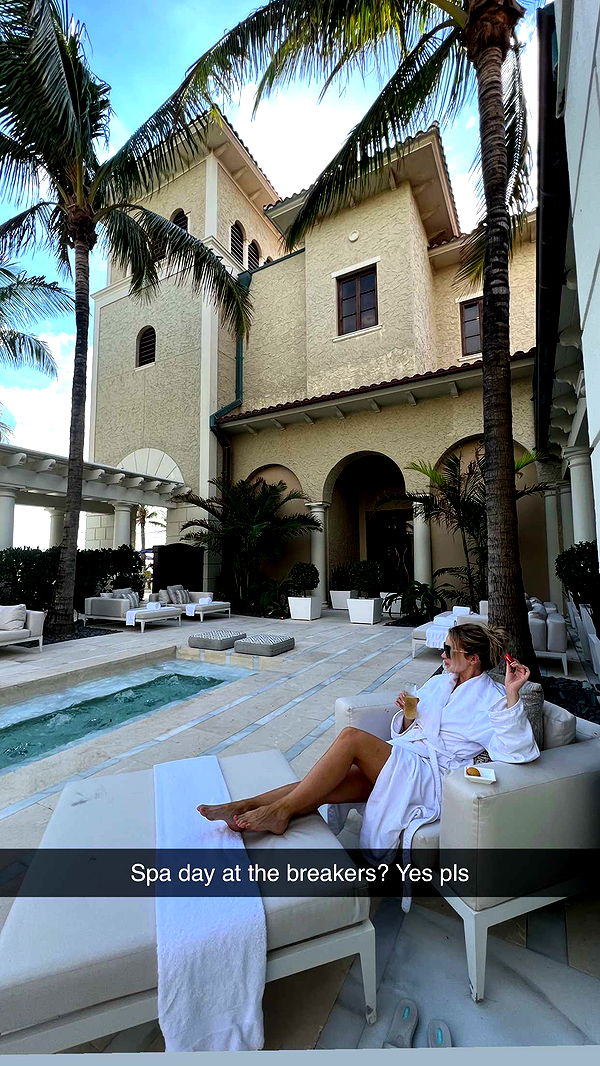 alisonbowles image ~ Altpins