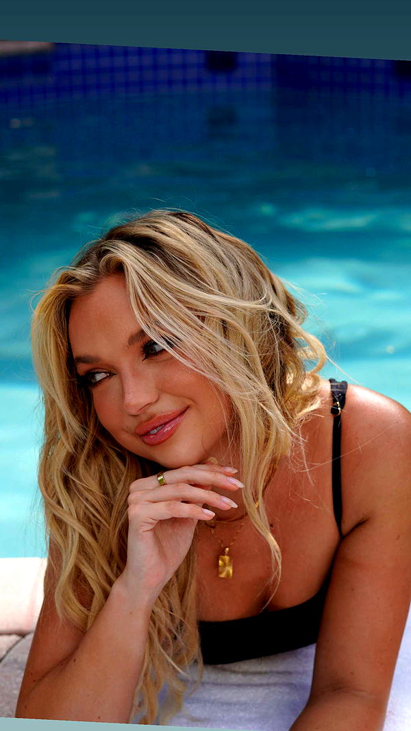 alisonbowles image ~ Altpins