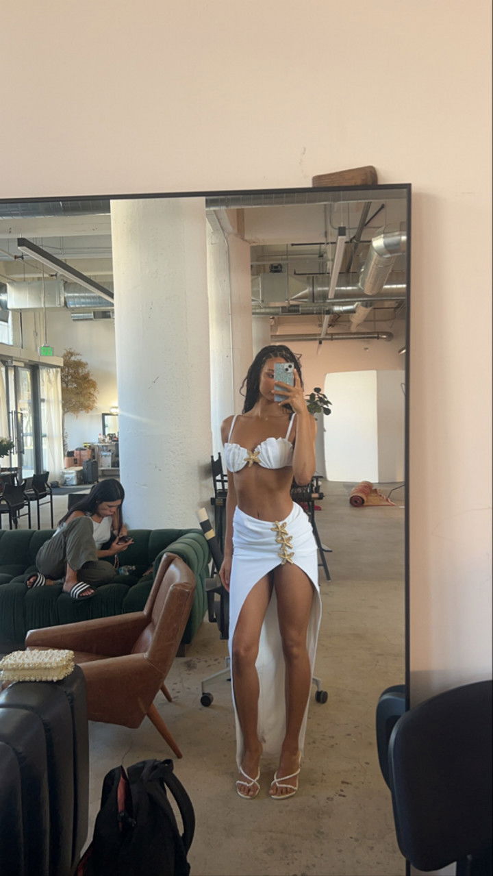 ally1renee snapchat image archive image