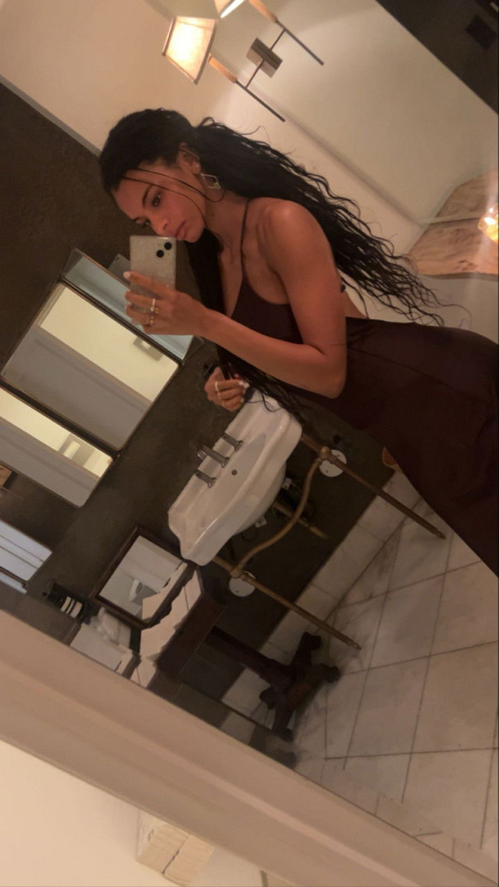 ally1renee snapchat image archive image