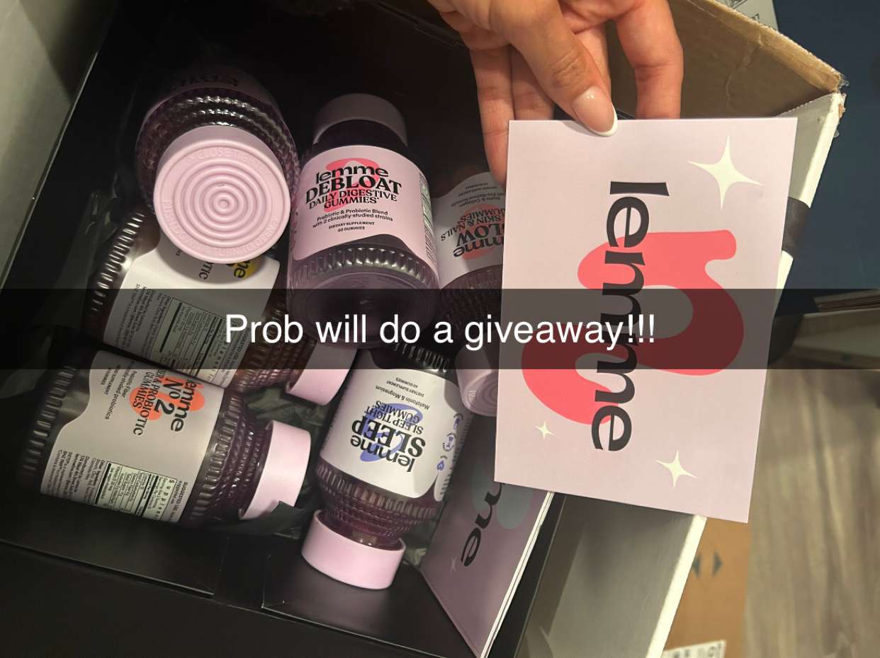 ally1renee snapchat image archive image