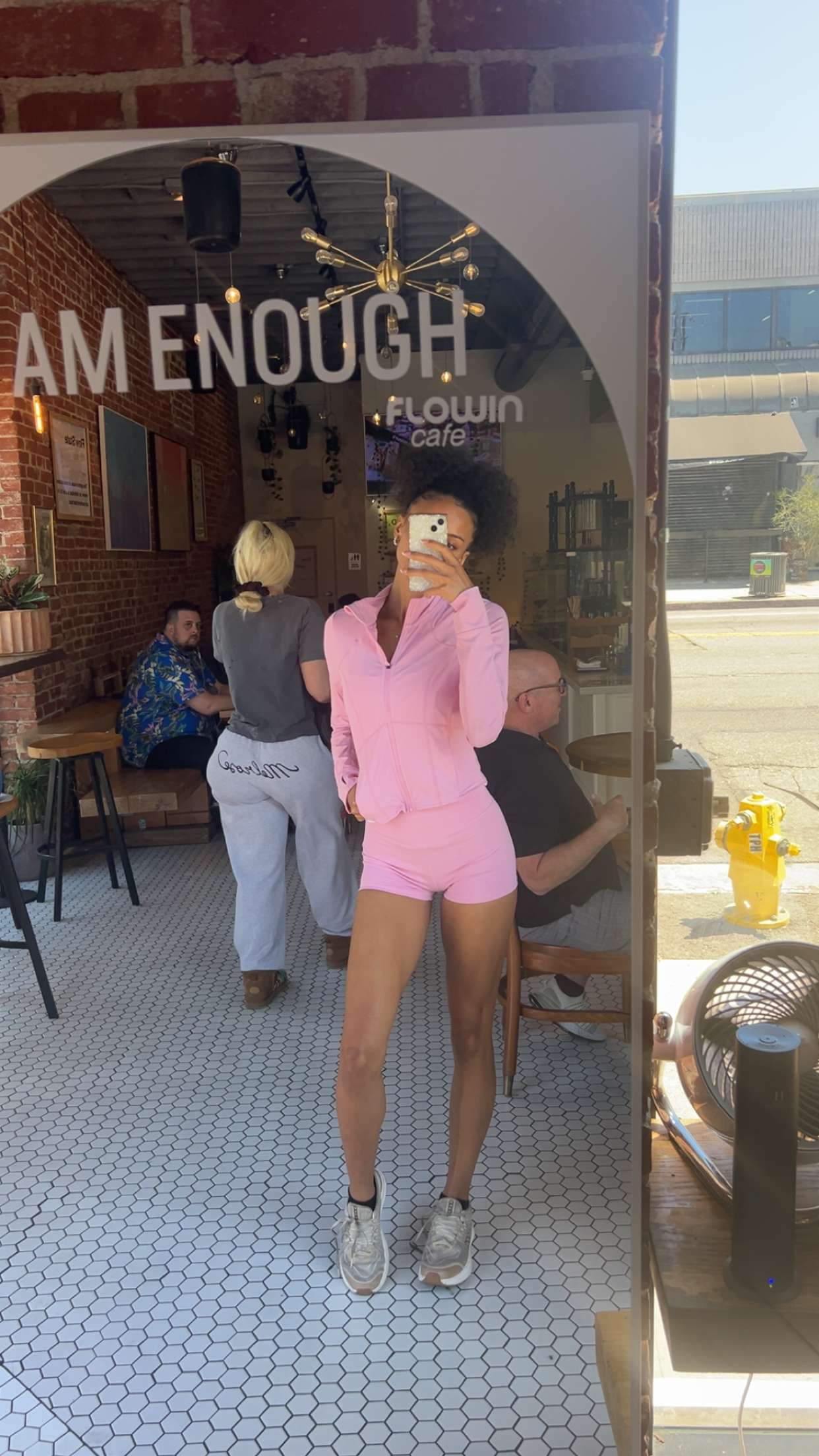 ally1renee snapchat image archive image