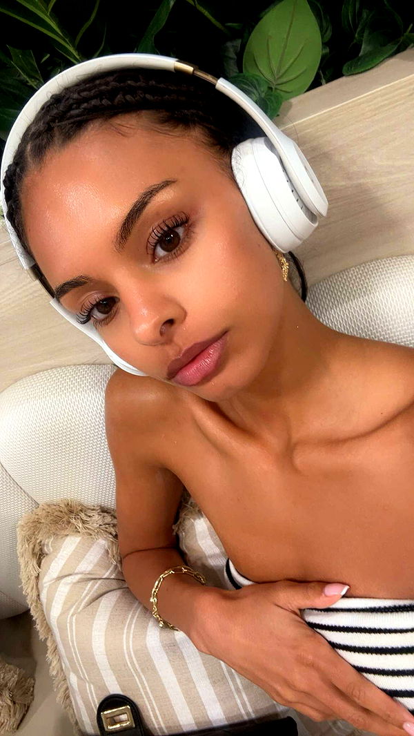 ally1renee image ~ Altpins