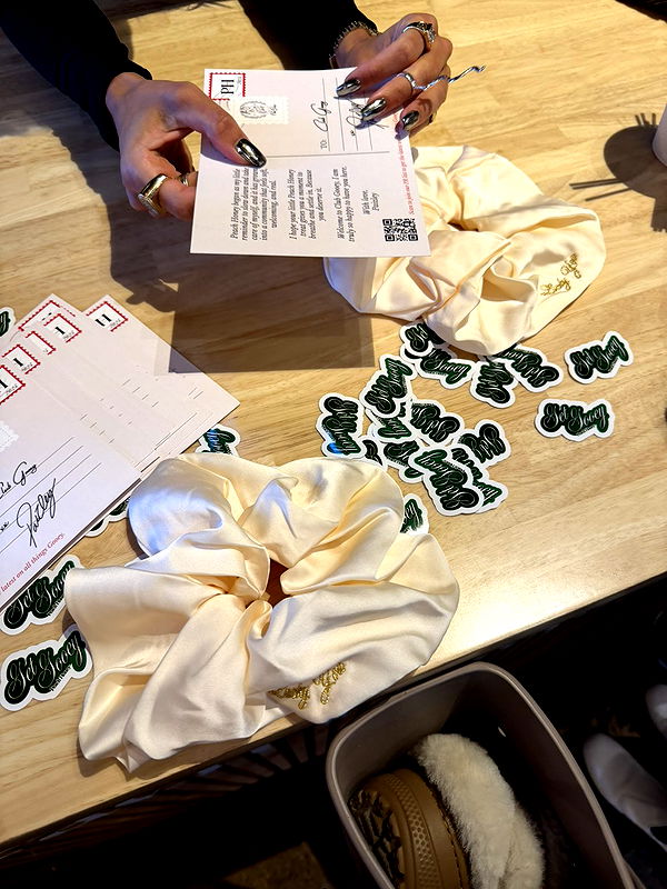 ally1renee image ~ Altpins