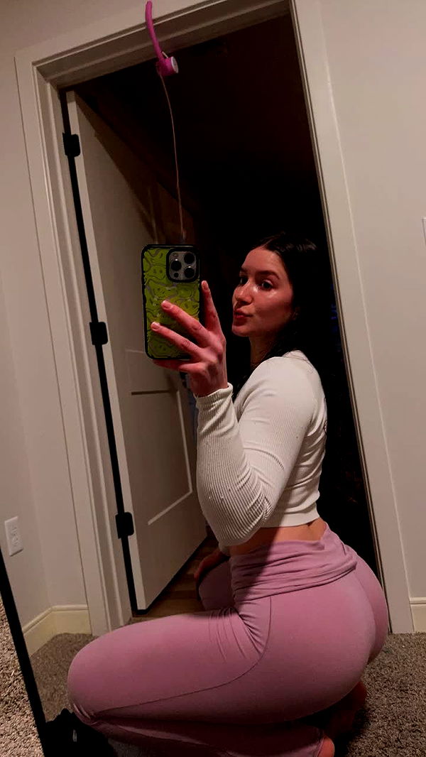 ameliabfit image ~ Altpins