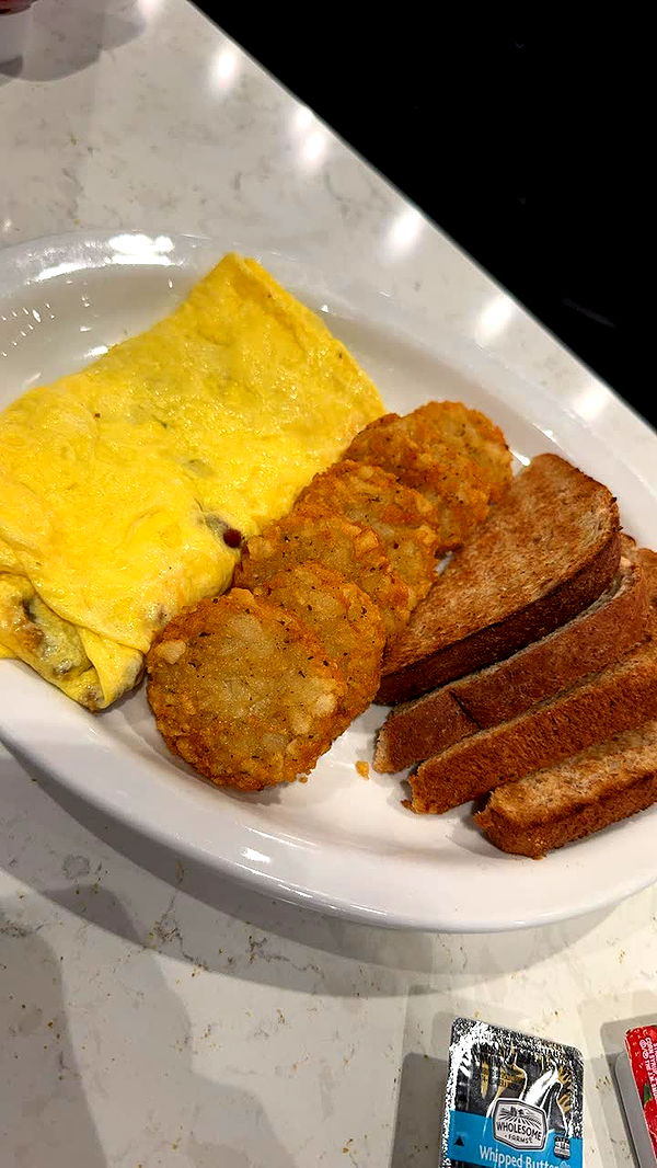 ameliabfit image ~ Altpins