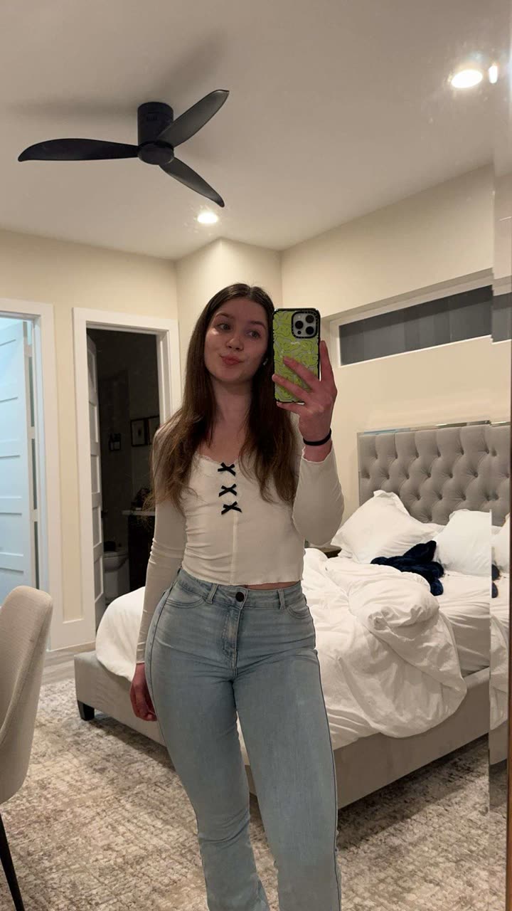 ameliabfit snapchat image archive image