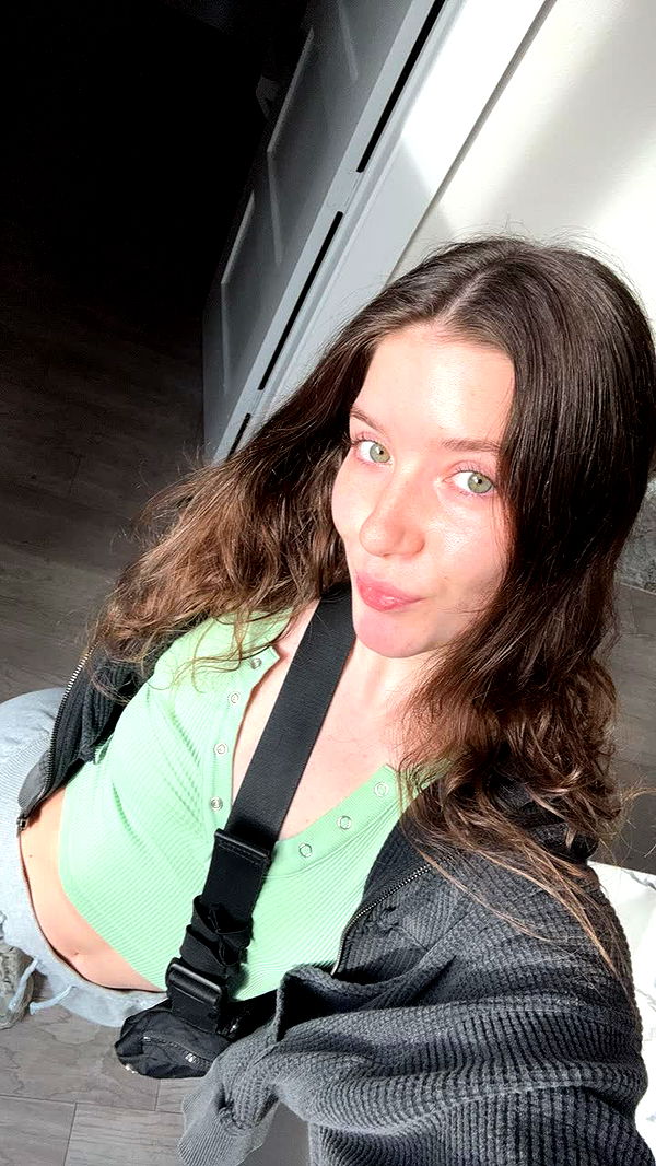 ameliabfit image ~ Altpins