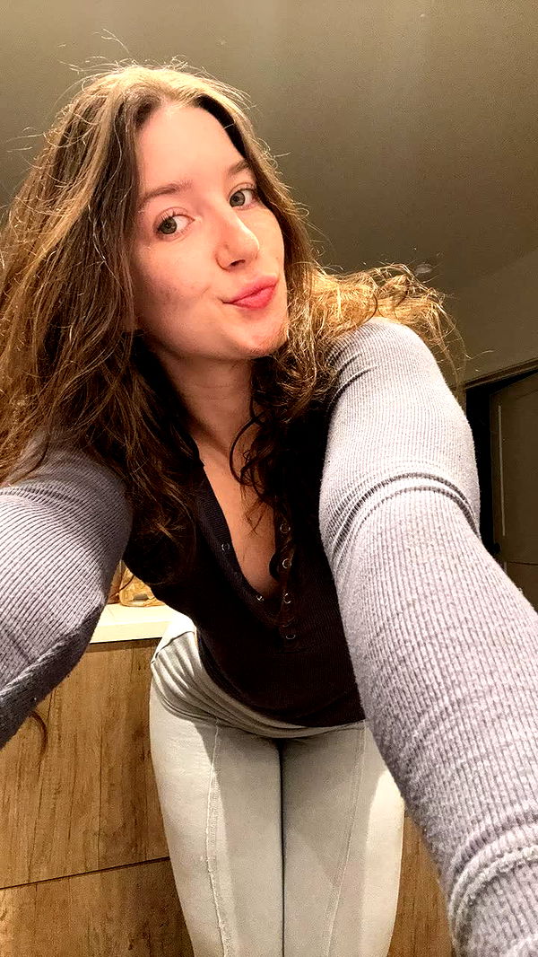 ameliabfit image ~ Altpins