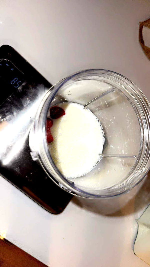 ameliabfit image ~ Altpins