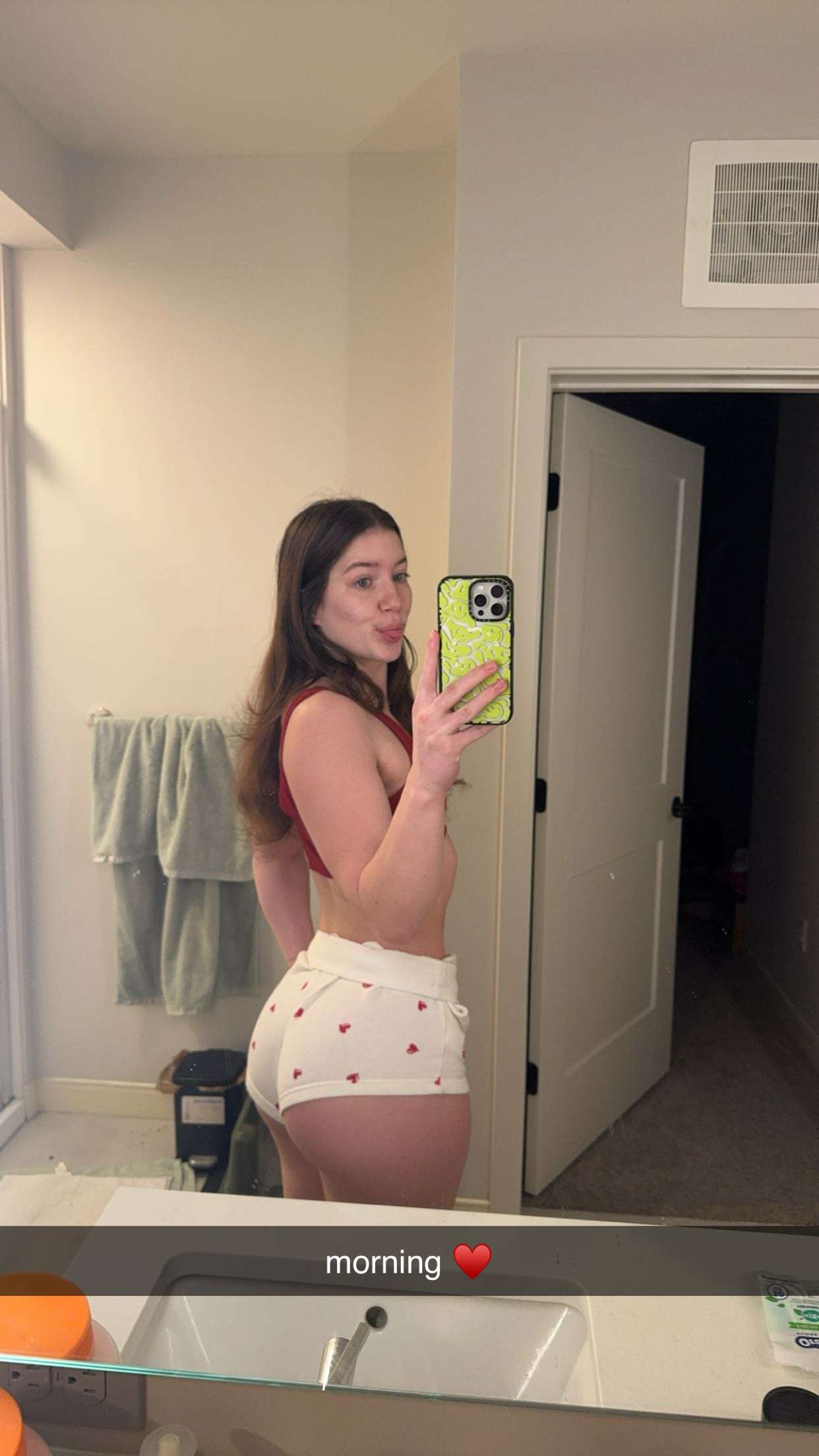 ameliabfit snapchat image archive image