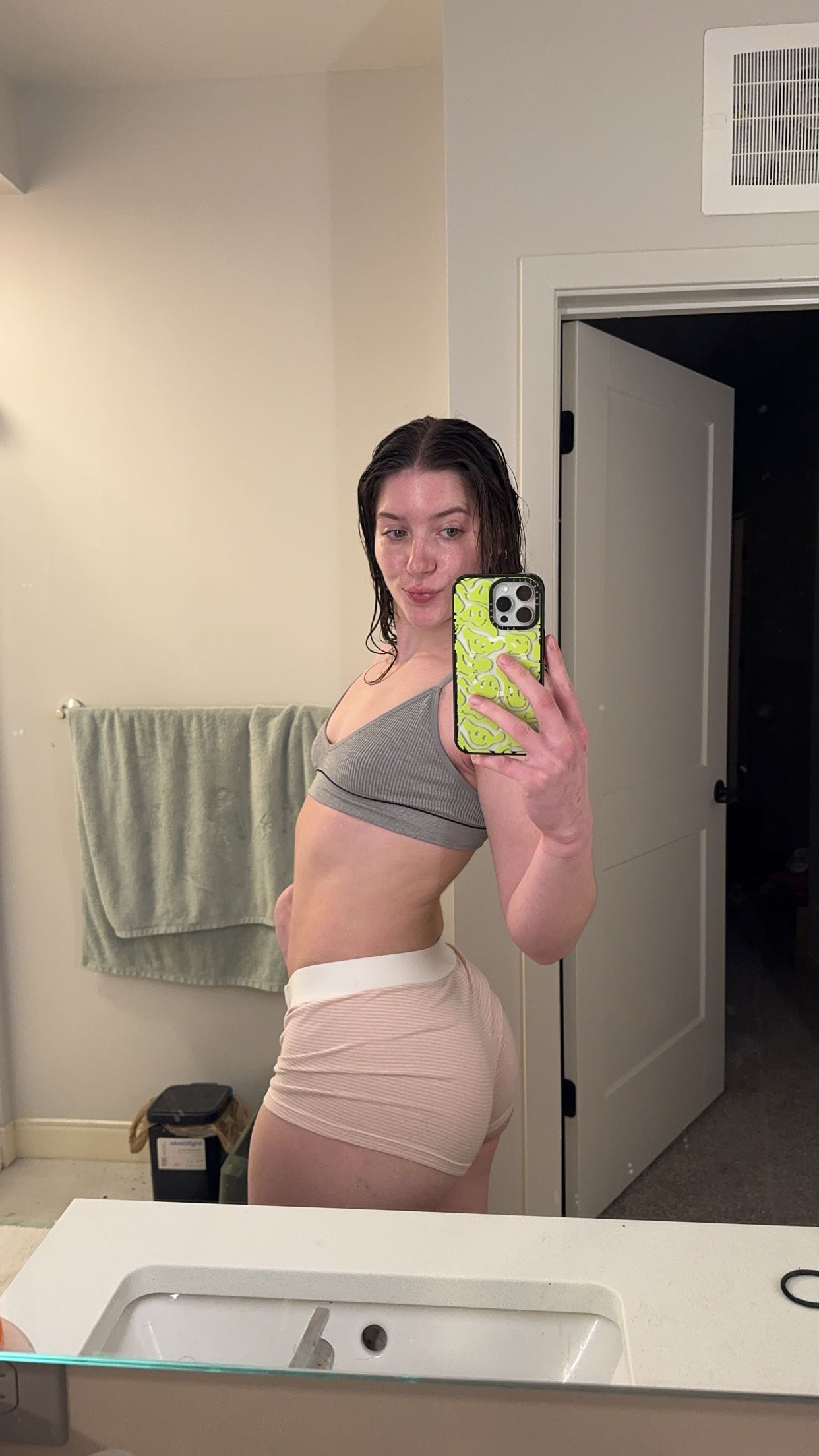 ameliabfit snapchat image archive image