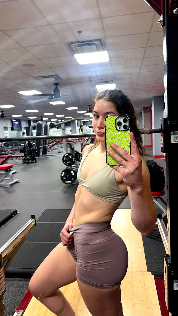 ameliabfit image ~ Altpins