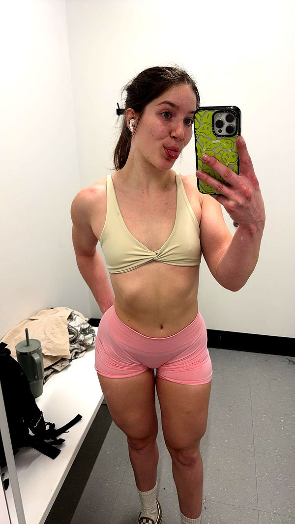 ameliabfit image ~ Altpins