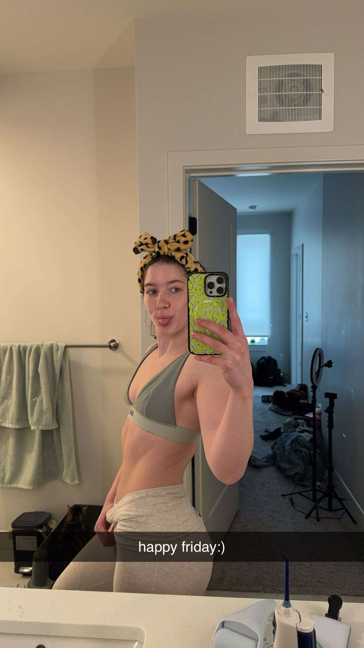 ameliabfit snapchat image archive image