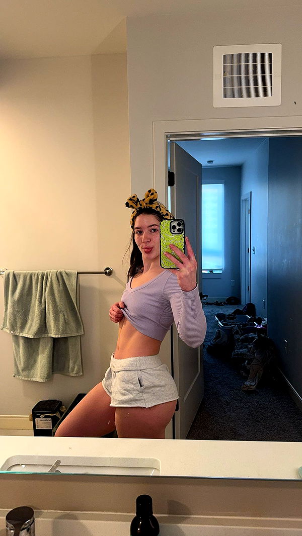 ameliabfit image ~ Altpins