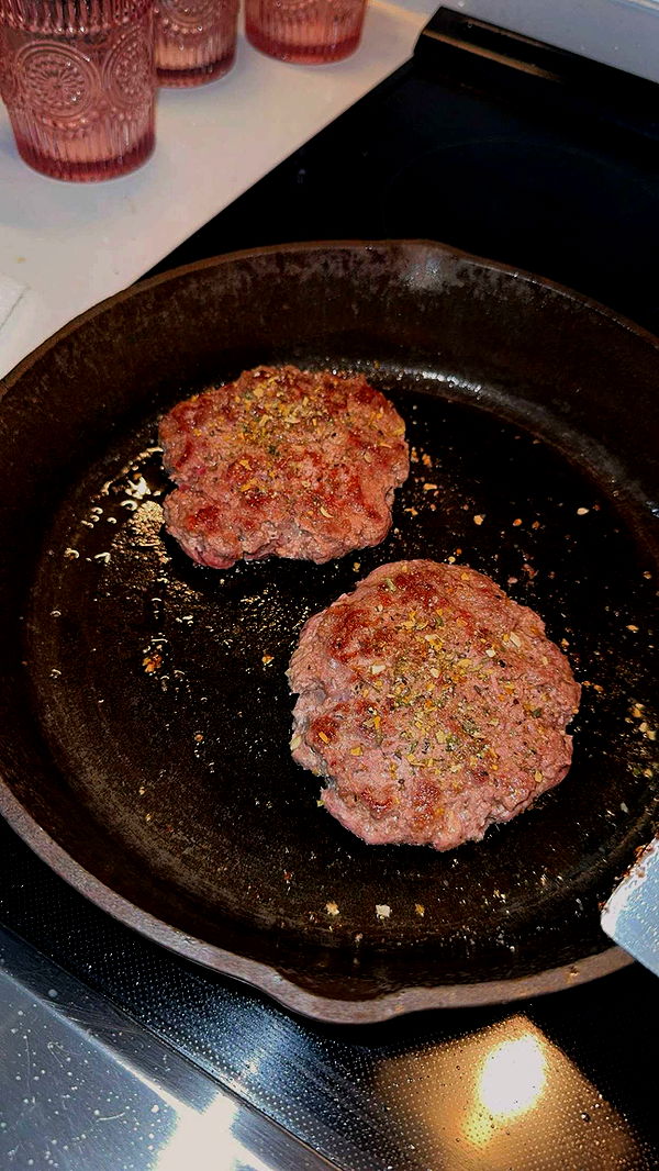 ameliabfit image ~ Altpins