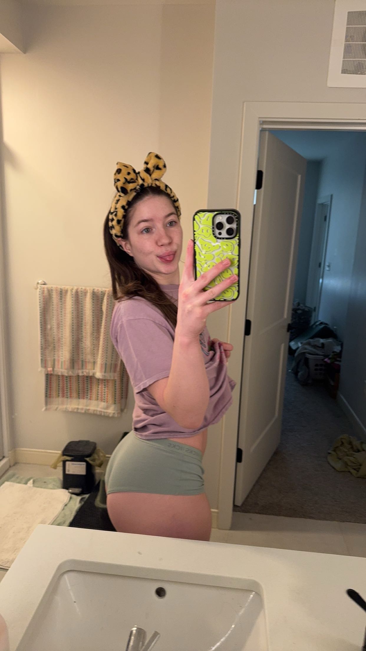 ameliabfit snapchat image archive image