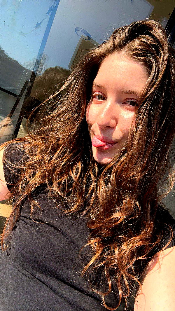 ameliabfit image ~ Altpins