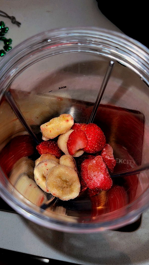 ameliabfit image ~ Altpins