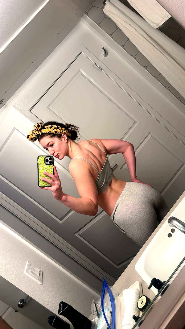 ameliabfit image ~ Altpins