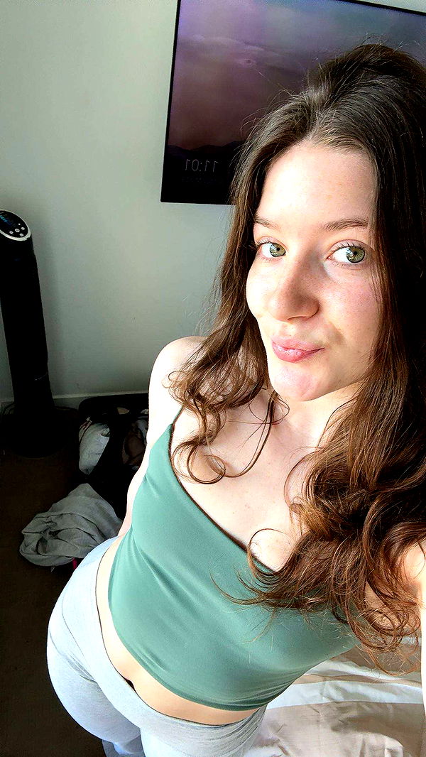 ameliabfit image ~ Altpins