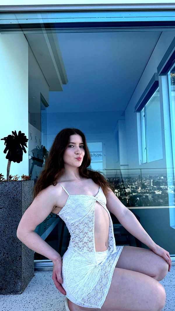 ameliabfit image ~ Altpins