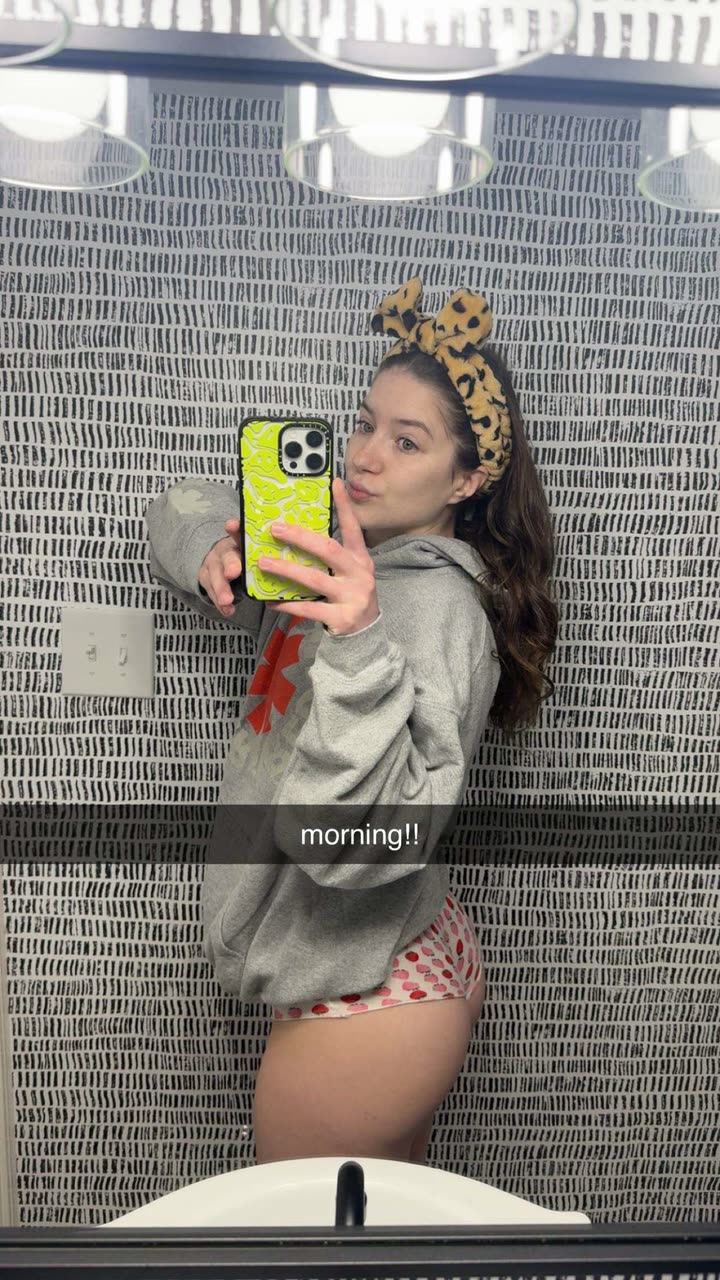 ameliabfit snapchat image archive image