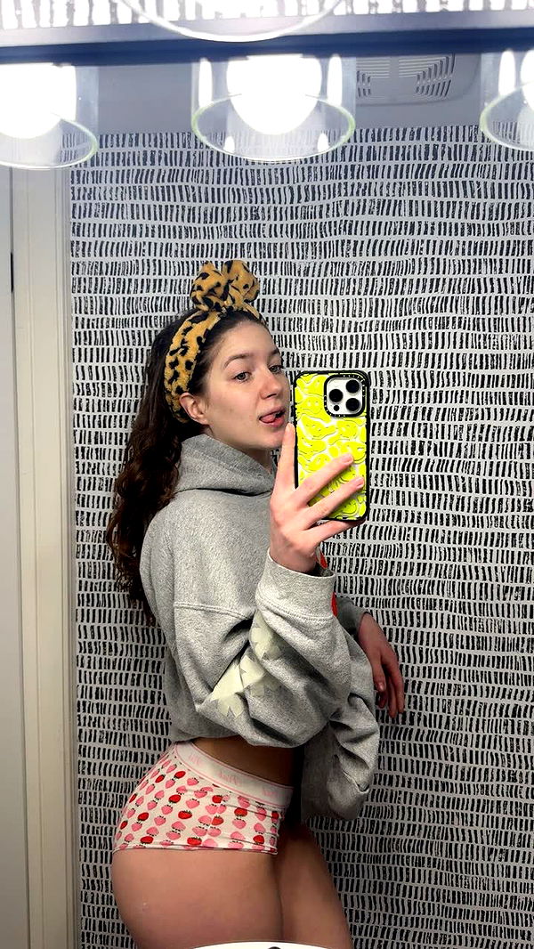 ameliabfit image ~ Altpins