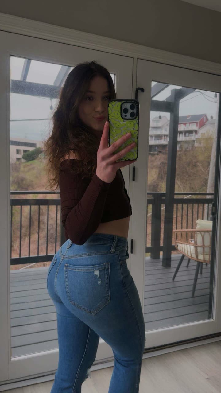 ameliabfit snapchat image archive image