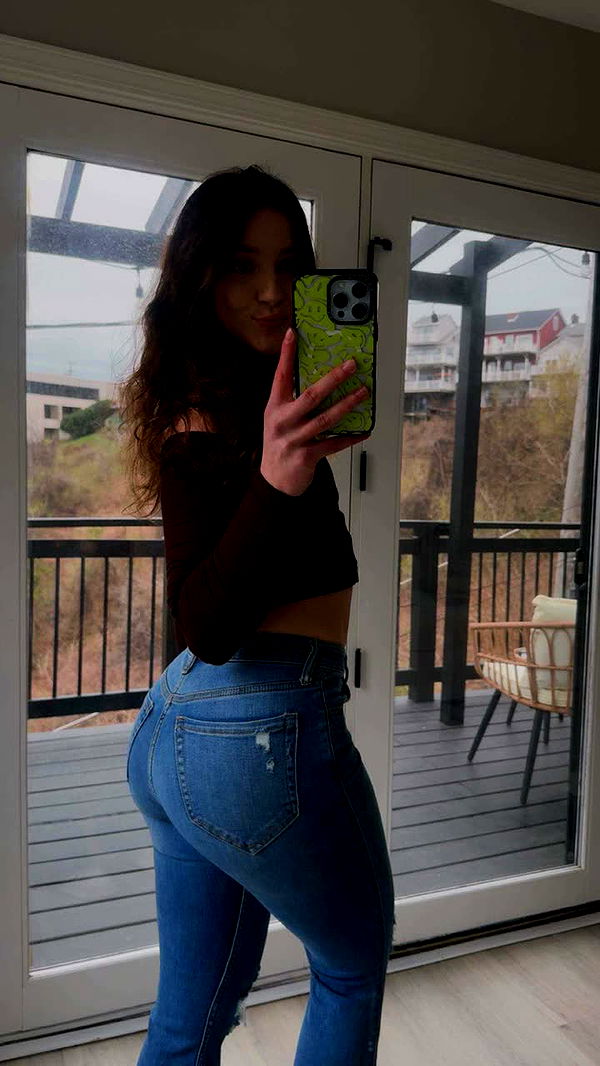 ameliabfit image ~ Altpins