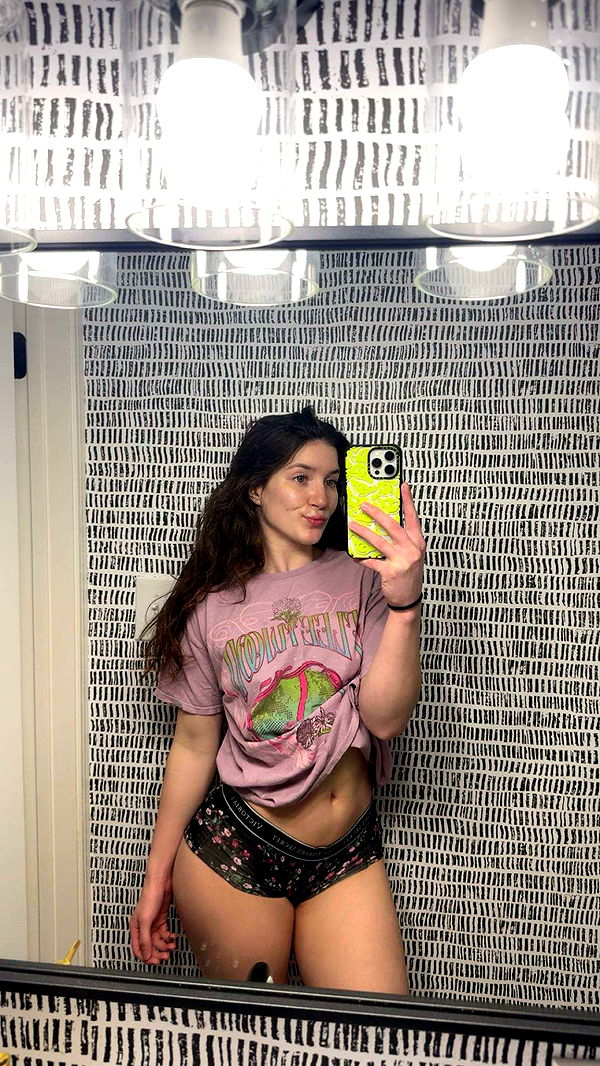 ameliabfit image ~ Altpins