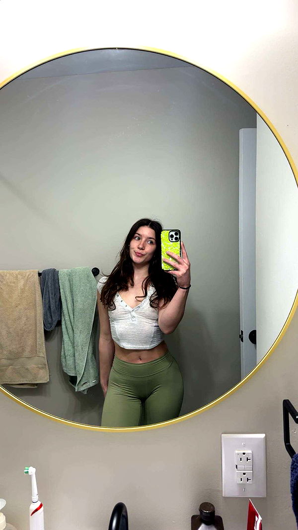 ameliabfit image ~ Altpins