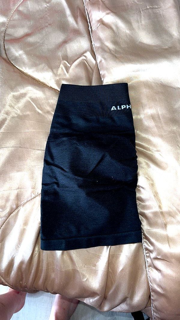 ameliabfit image ~ Altpins