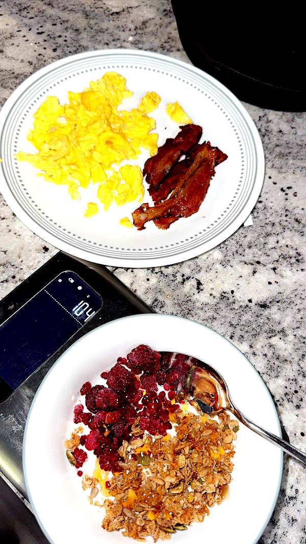 ameliabfit image ~ Altpins