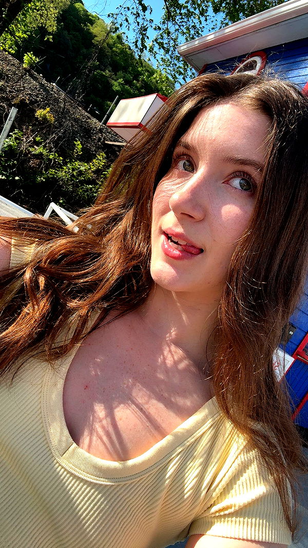 ameliabfit image ~ Altpins