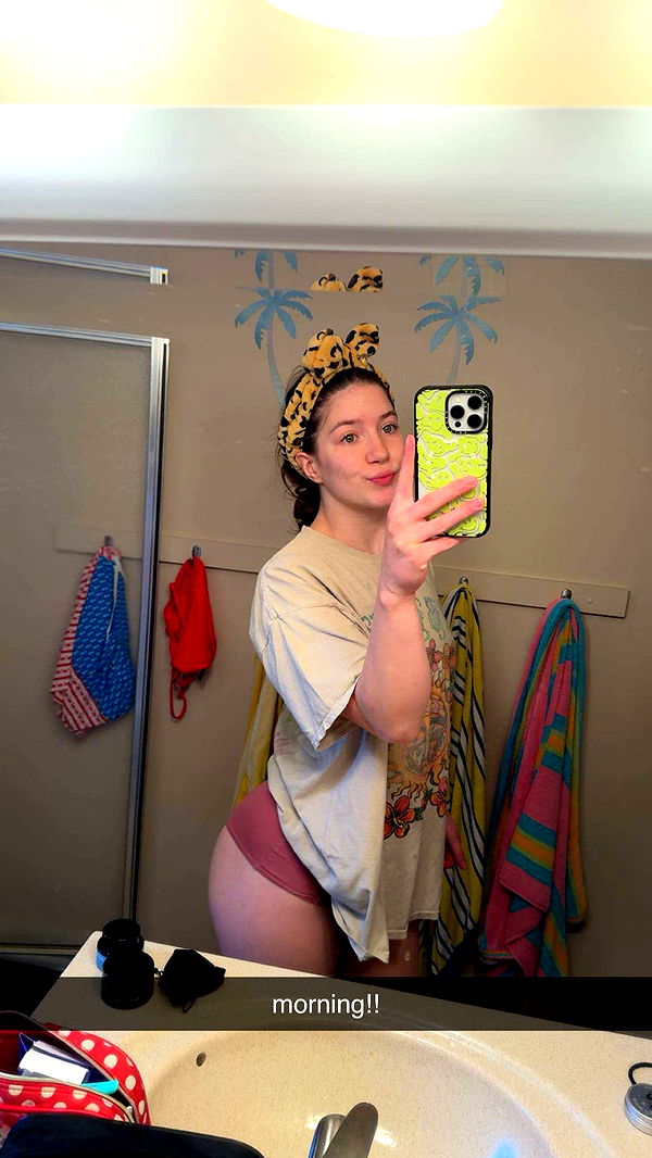 ameliabfit image ~ Altpins