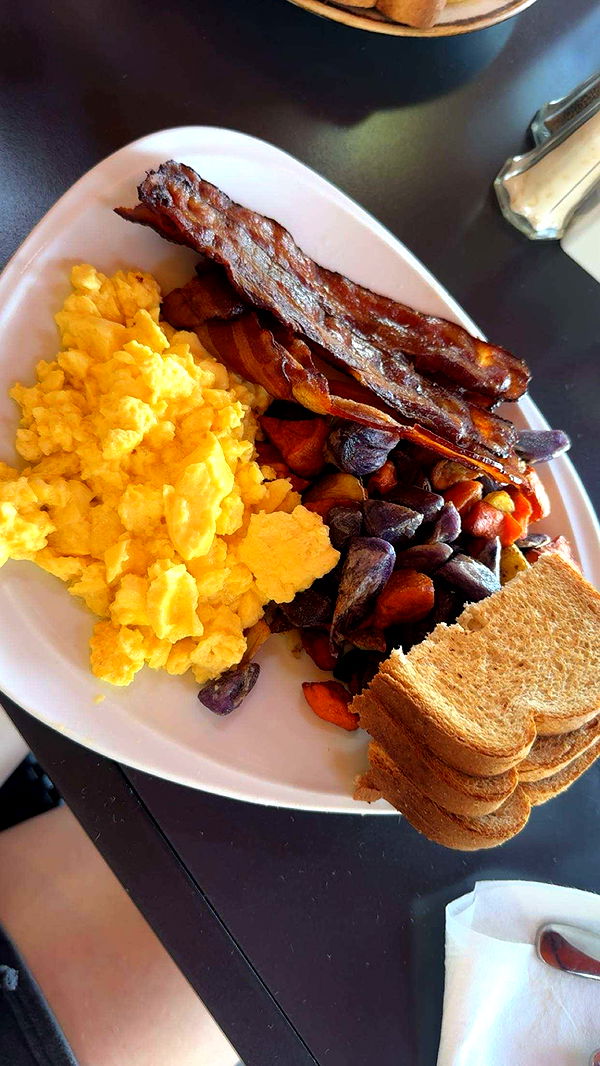 ameliabfit image ~ Altpins