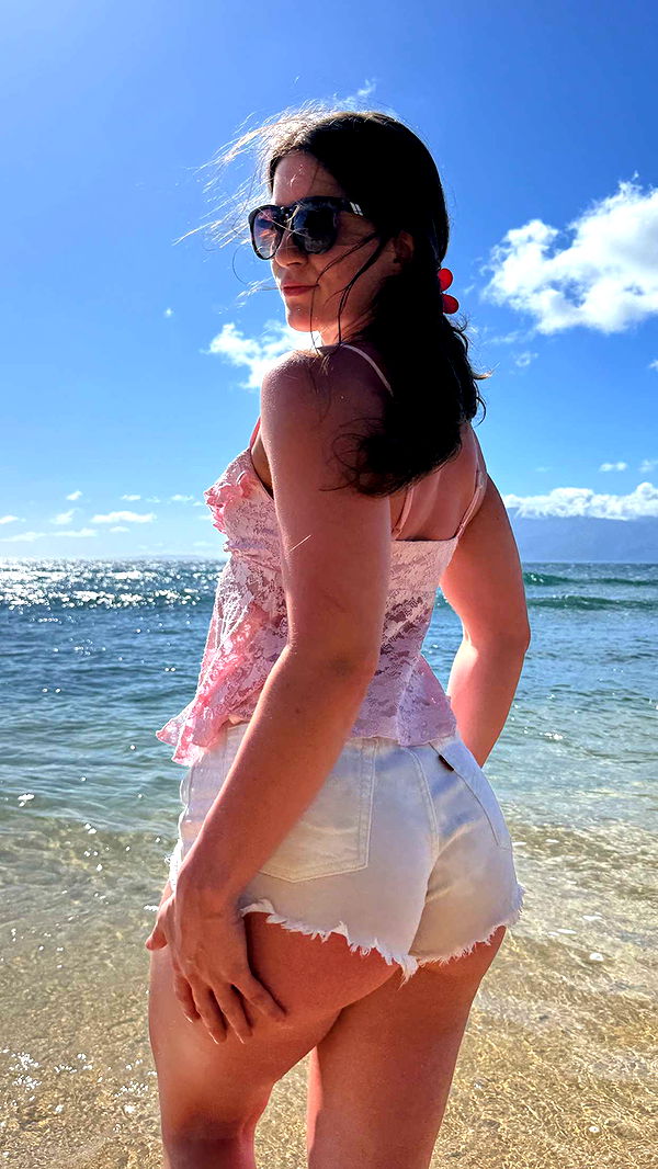 ameliabfit image ~ Altpins