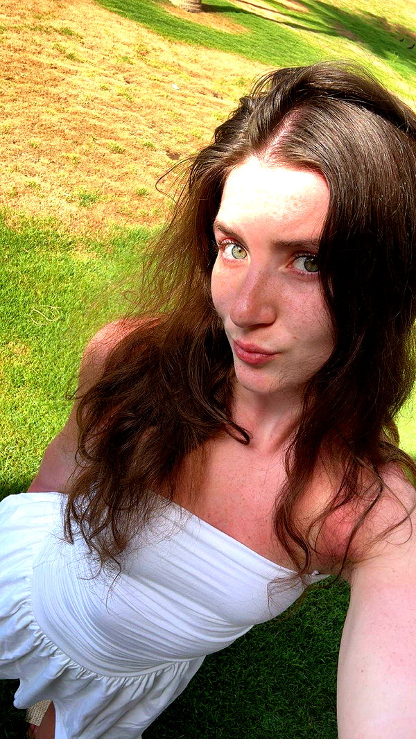 ameliabfit image ~ Altpins