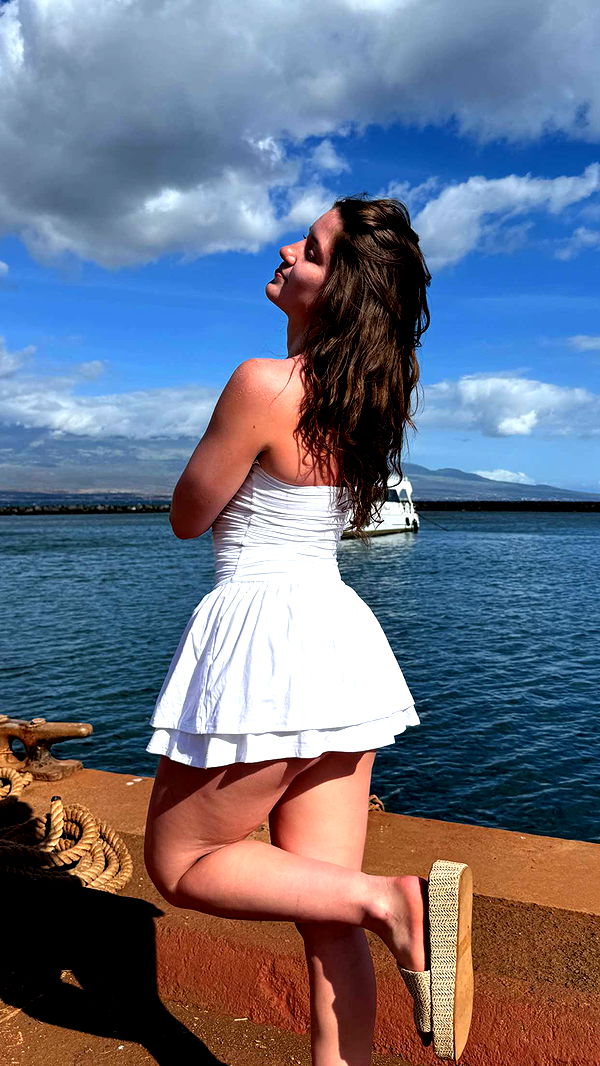 ameliabfit image ~ Altpins