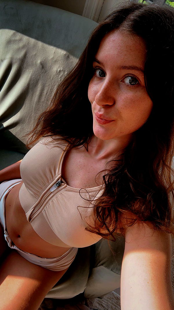 ameliabfit image ~ Altpins