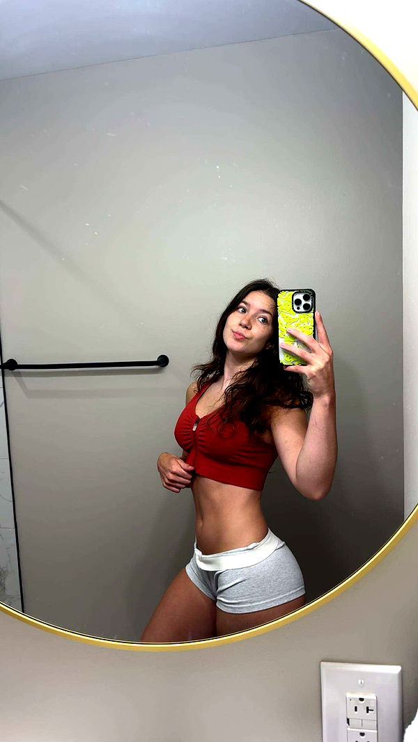 ameliabfit image ~ Altpins