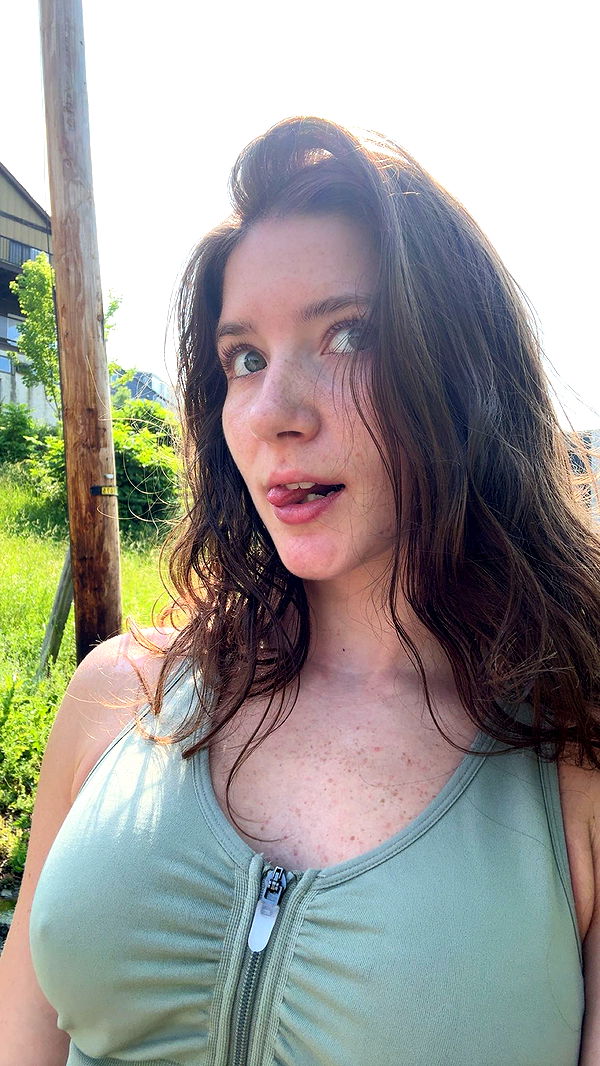 ameliabfit image ~ Altpins