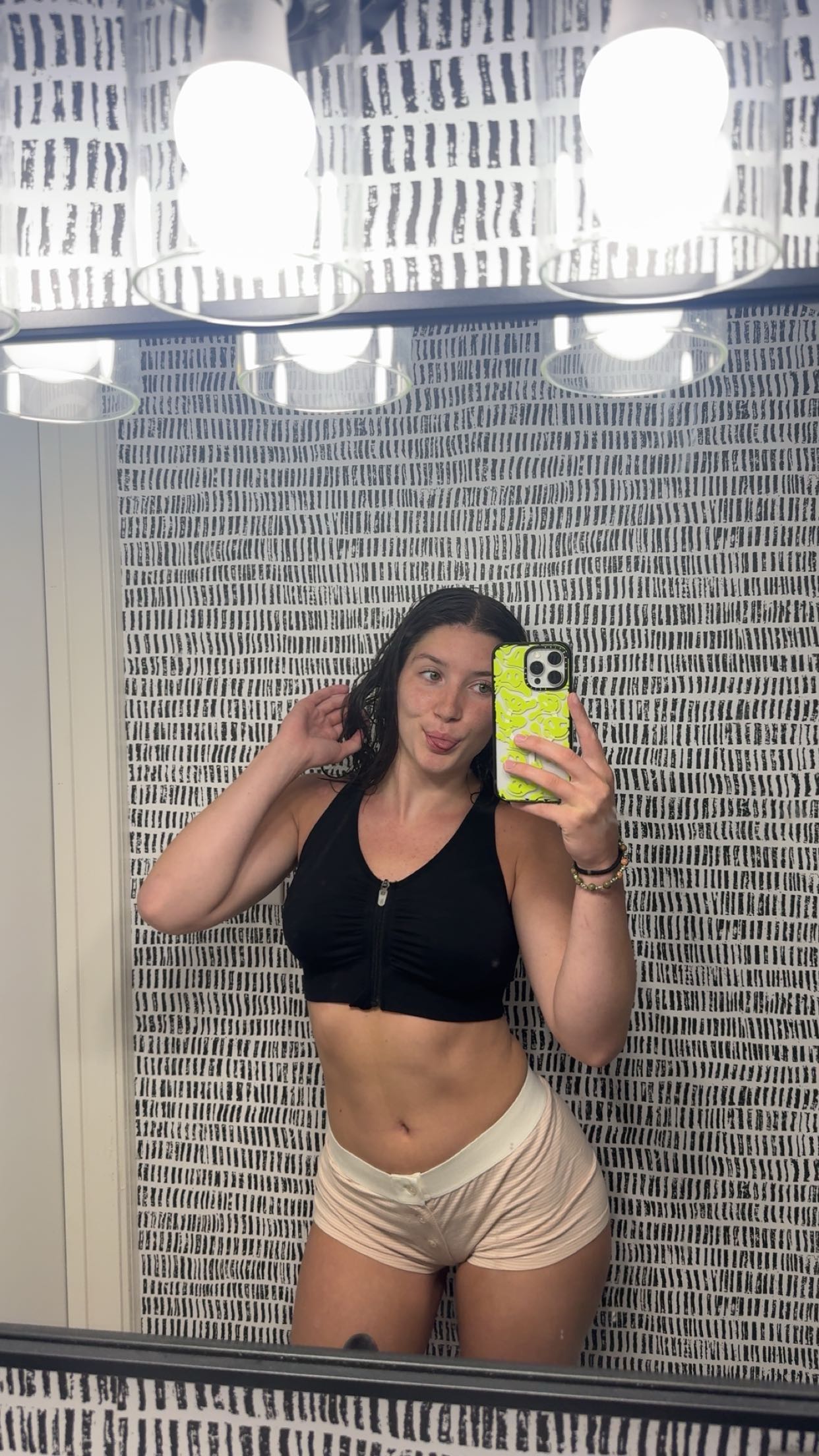 ameliabfit snapchat image archive image