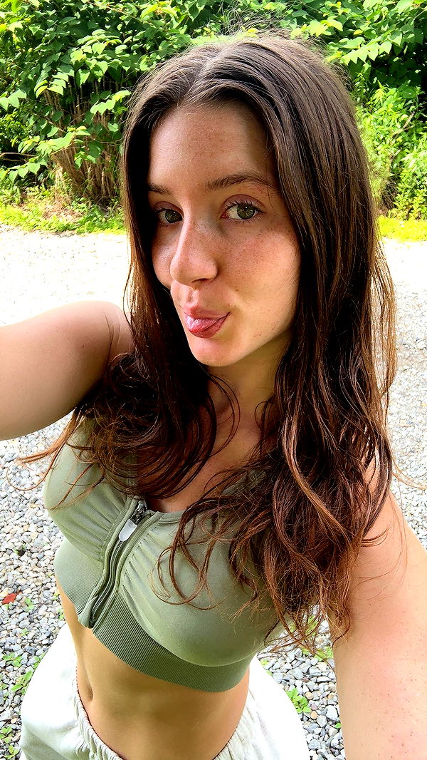 ameliabfit image ~ Altpins