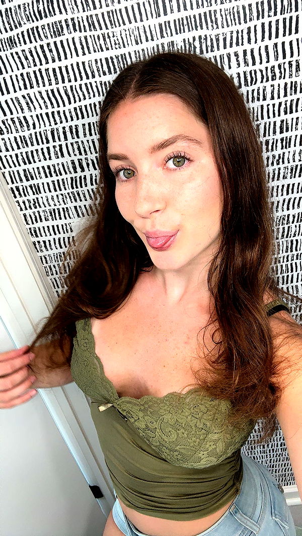 ameliabfit image ~ Altpins