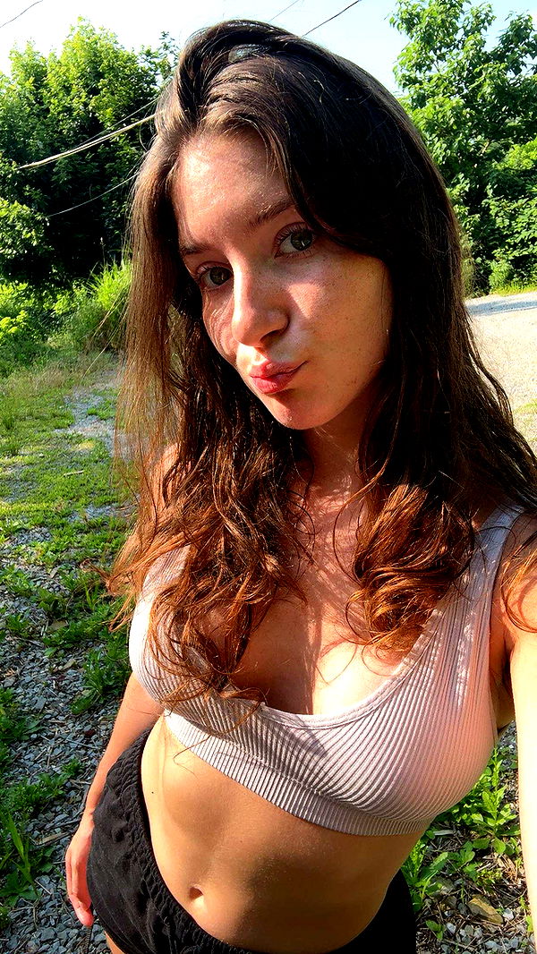 ameliabfit image ~ Altpins