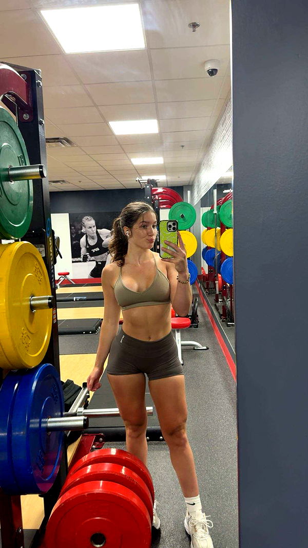 ameliabfit image ~ Altpins